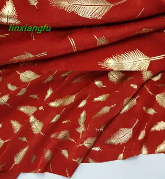 Великолепная и нежная ткань из перьев, конопляный атлас с позолоченным блеском и драпировкой, а также ткань для платья чонсам и ханфу.