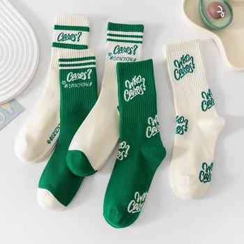 Новые зеленые носки, хлопковые японские носки средней длины для женщин, мужчин, Ins, модные осенне-зимние спортивные носки, Носки Harajuku в полоску с буквами