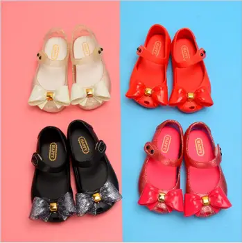 Новые летние мини-туфли с бабочкой Jelly Rain из ПВХ с бантом, мягкая комфортная детская обувь, водные сандалии, сандалии для маленьких девочек